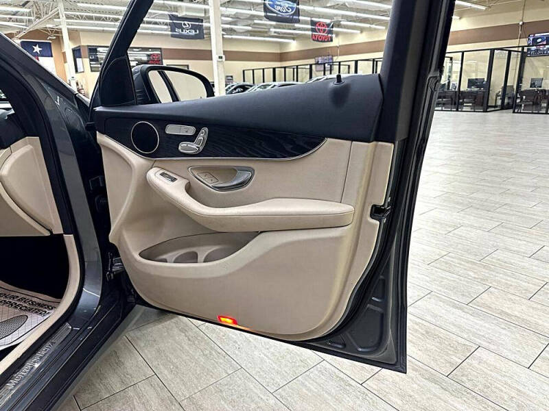 2018 Mercedes-Benz GLC GLC 300