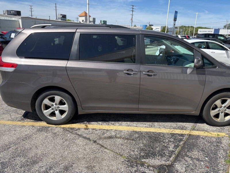 2014 Toyota Sienna