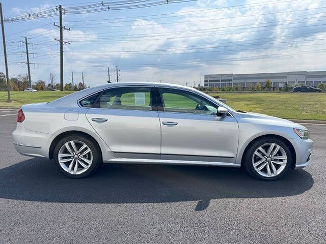 2017 Volkswagen Passat V6 SEL Premium