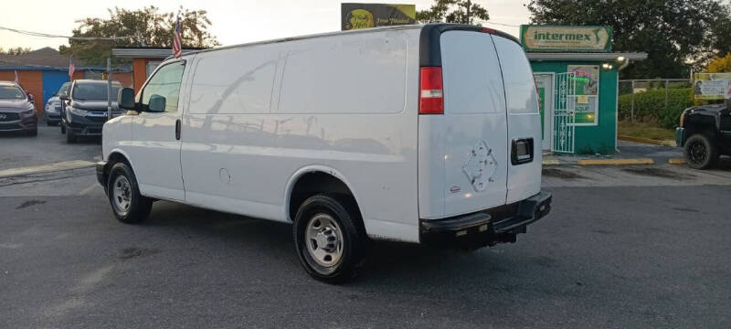 2017 Chevrolet Express 2500