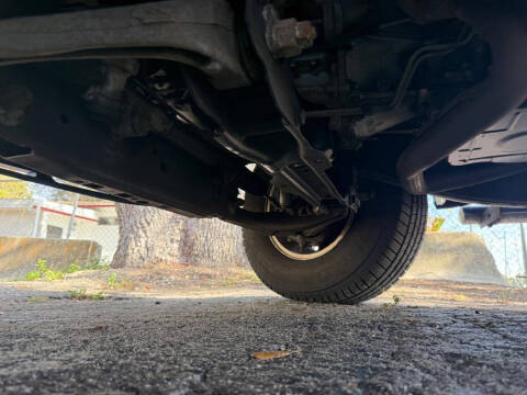 2008 Mitsubishi Raider LS