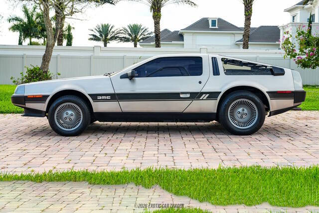 1981 DeLorean DMC-12