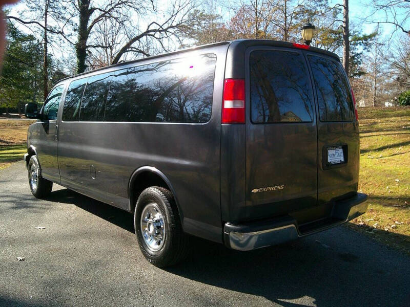 2017 Chevrolet Express LT 3500