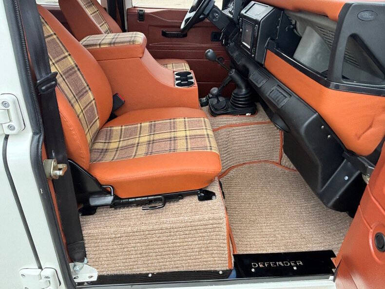 1988 Land Rover Defender