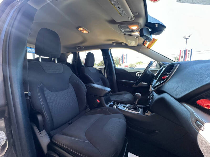 2017 Jeep Cherokee Latitude