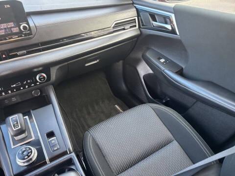 2023 Mitsubishi Outlander ES