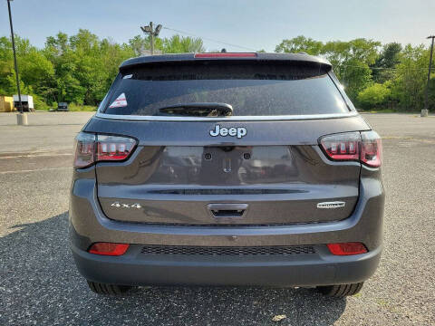 2023 Jeep Compass Latitude Lux