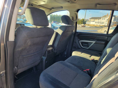 2015 Nissan Armada SV