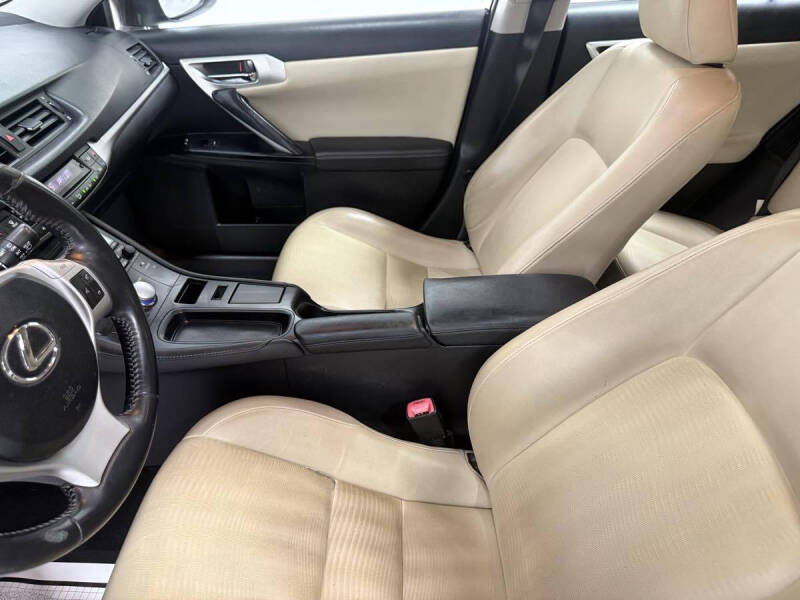 2013 Lexus CT 200h