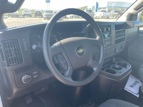 2023 Chevrolet Express 2500