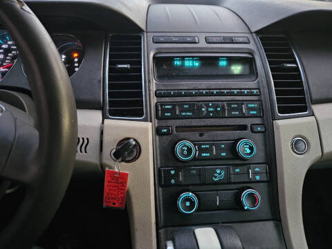2012 Ford Taurus SE