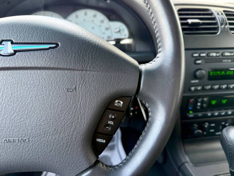 2002 Ford Thunderbird Deluxe