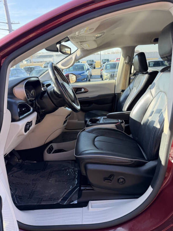 2018 Chrysler Pacifica Touring L Plus