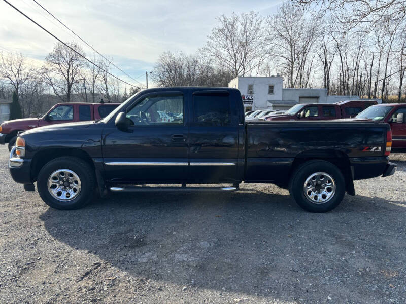 2006 GMC Sierra 1500 SLE2 photo 2