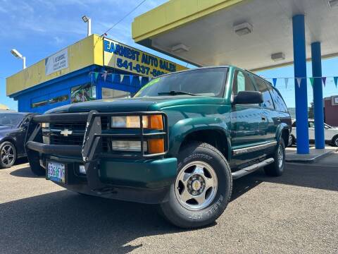 2000 Chevrolet Tahoe for sale at Earnest Auto Sales in Roseburg OR