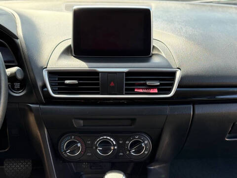 2016 Mazda MAZDA3 i Sport