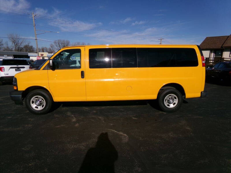 2017 Chevrolet Express LT 3500