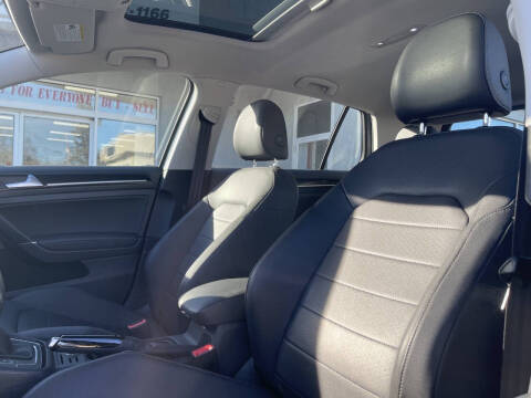 2015 Volkswagen Golf TSI SEL