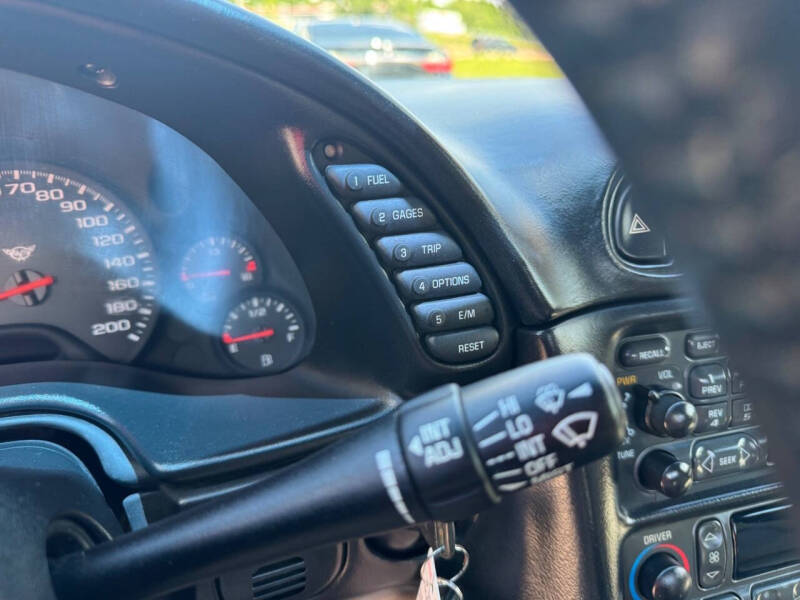 2004 Chevrolet Corvette