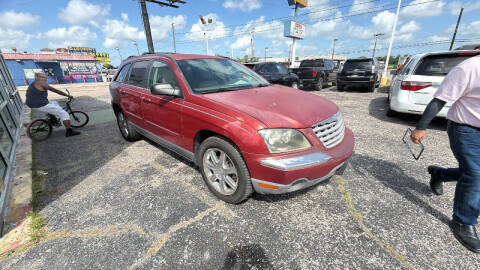 2005 Chrysler Pacifica Touring