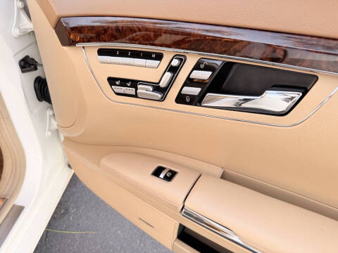 2013 Mercedes-Benz S-Class S 550 4MATIC