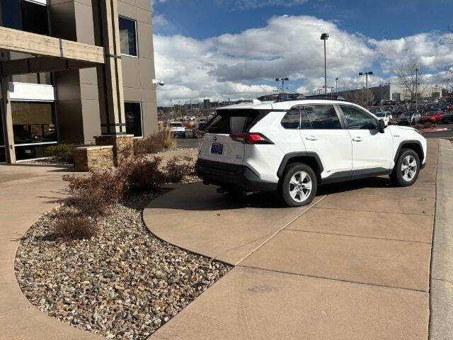 2019 Toyota RAV4 Hybrid XLE