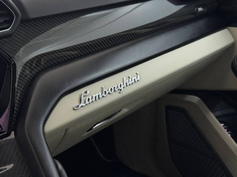 2021 Lamborghini Urus