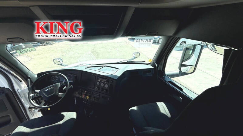 2024 Freightliner Cascadia