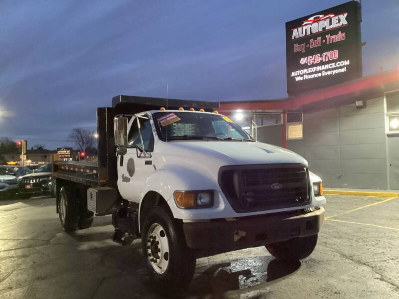 2003 Ford F-750 Super Duty