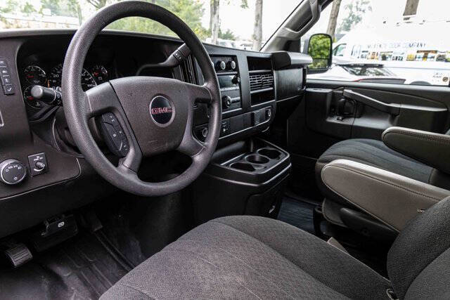 2023 GMC Savana 2500