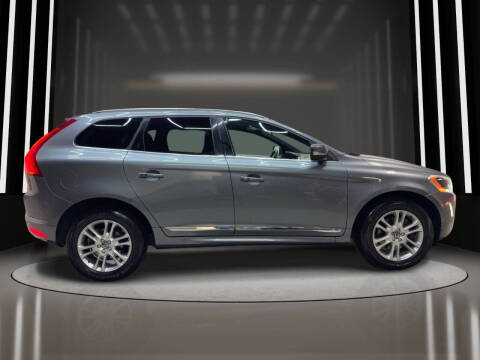 2016 Volvo XC60 T5 Drive-E Platinum