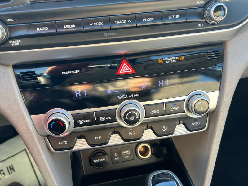 2020 Hyundai Elantra