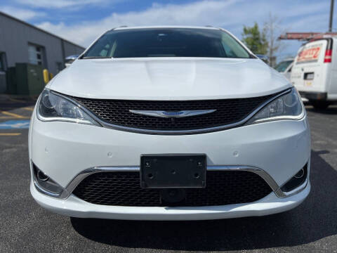 2018 Chrysler Pacifica Limited