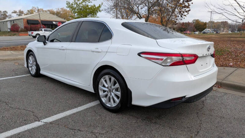 2020 Toyota Camry LE