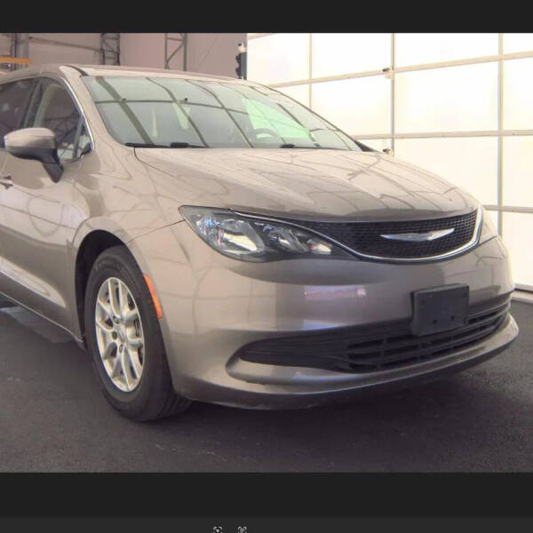 2017 Chrysler Pacifica LX