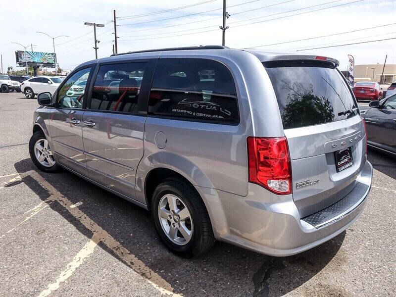 2013 Dodge Grand Caravan SXT