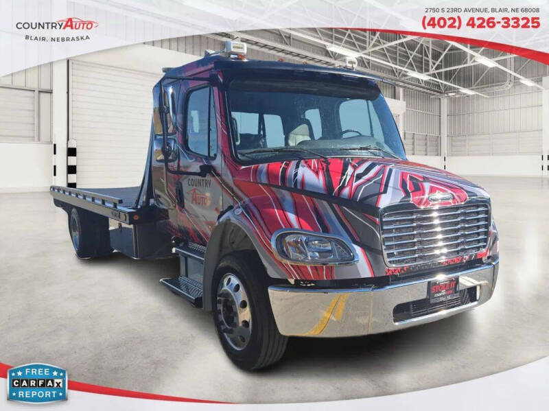 2022 Freightliner M2 106