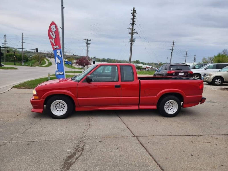 2000 Chevrolet S-10 LS