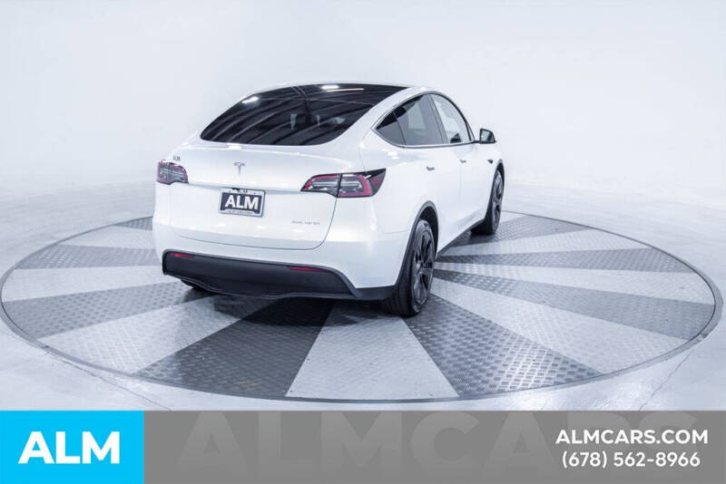 2025 Tesla Model Y Long Range