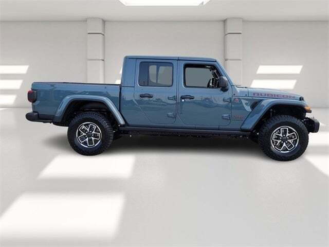 2024 Jeep Gladiator