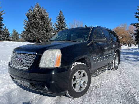 2008 GMC Yukon for sale at BELOW BOOK AUTO SALES in Idaho Falls ID