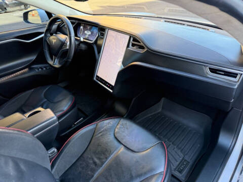 2013 Tesla Model S Performance