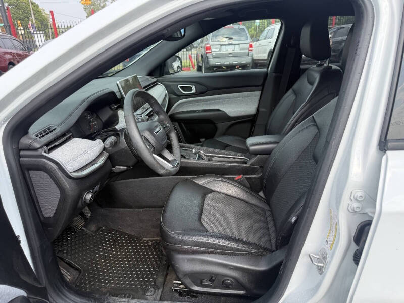 2023 Jeep Compass Latitude