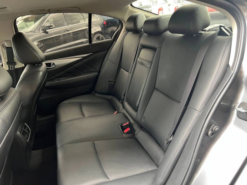 2022 Infiniti Q50 Luxe