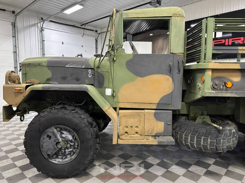 1990 AM General M35A2