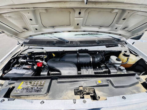 2013 Ford E-Series E-350 SD XL