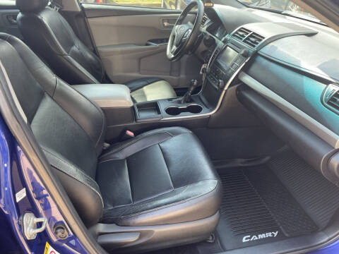 2015 Toyota Camry SE