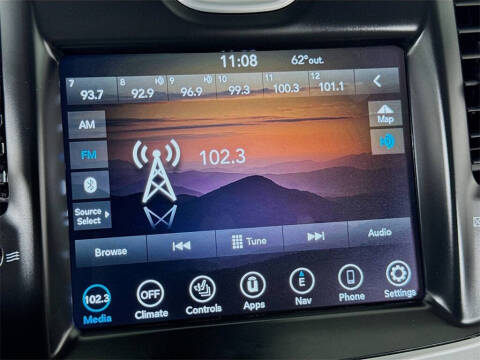 2023 Chrysler 300 Touring L