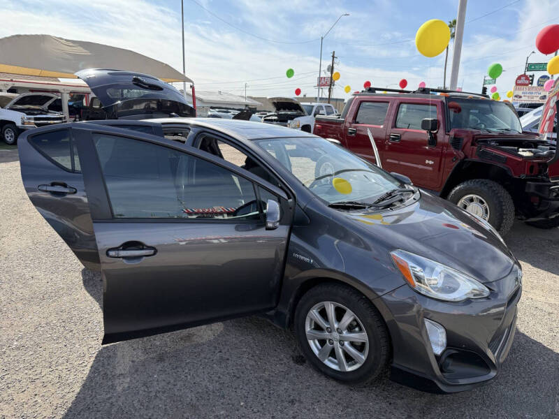 2017 Toyota Prius c Three