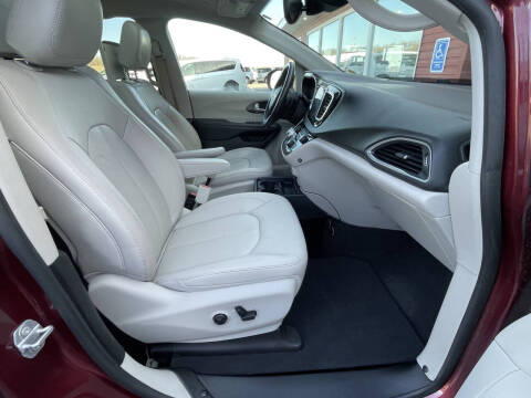 2019 Chrysler Pacifica Touring L Plus 35th Anniversary